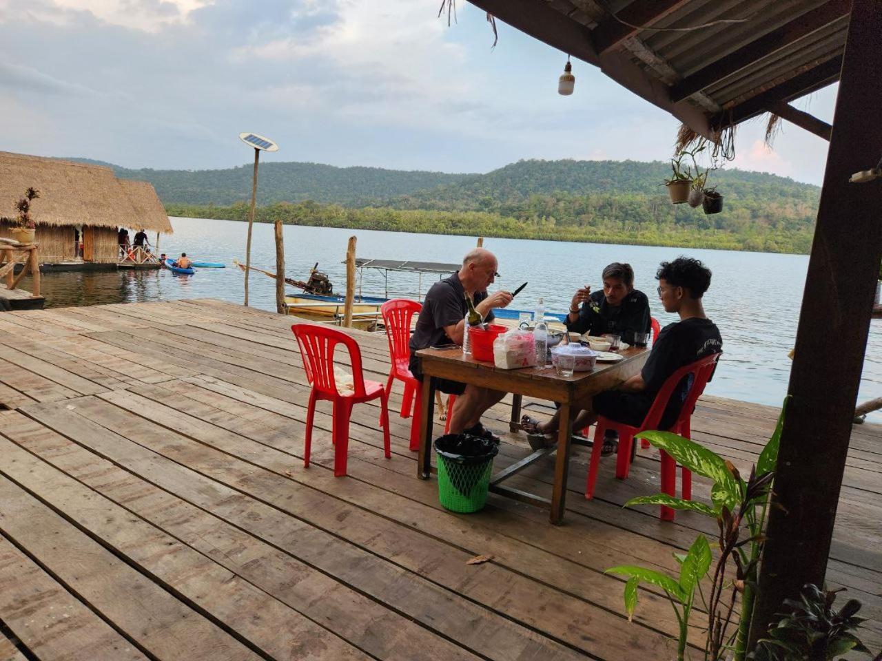 The Floating House Βίλα Krŏng Kaôh Kŏng Εξωτερικό φωτογραφία
