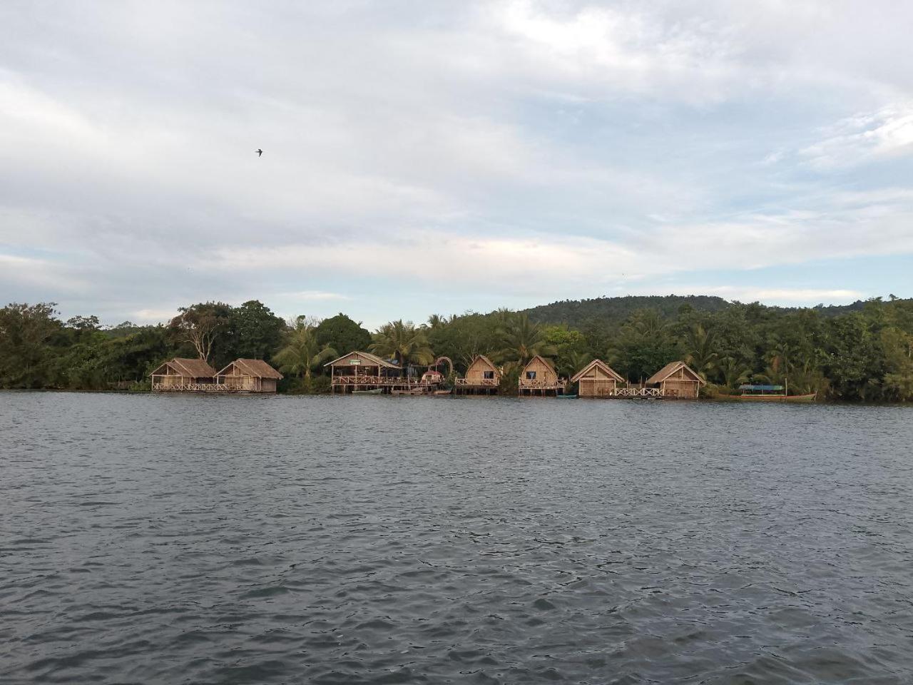 The Floating House Βίλα Krŏng Kaôh Kŏng Δωμάτιο φωτογραφία